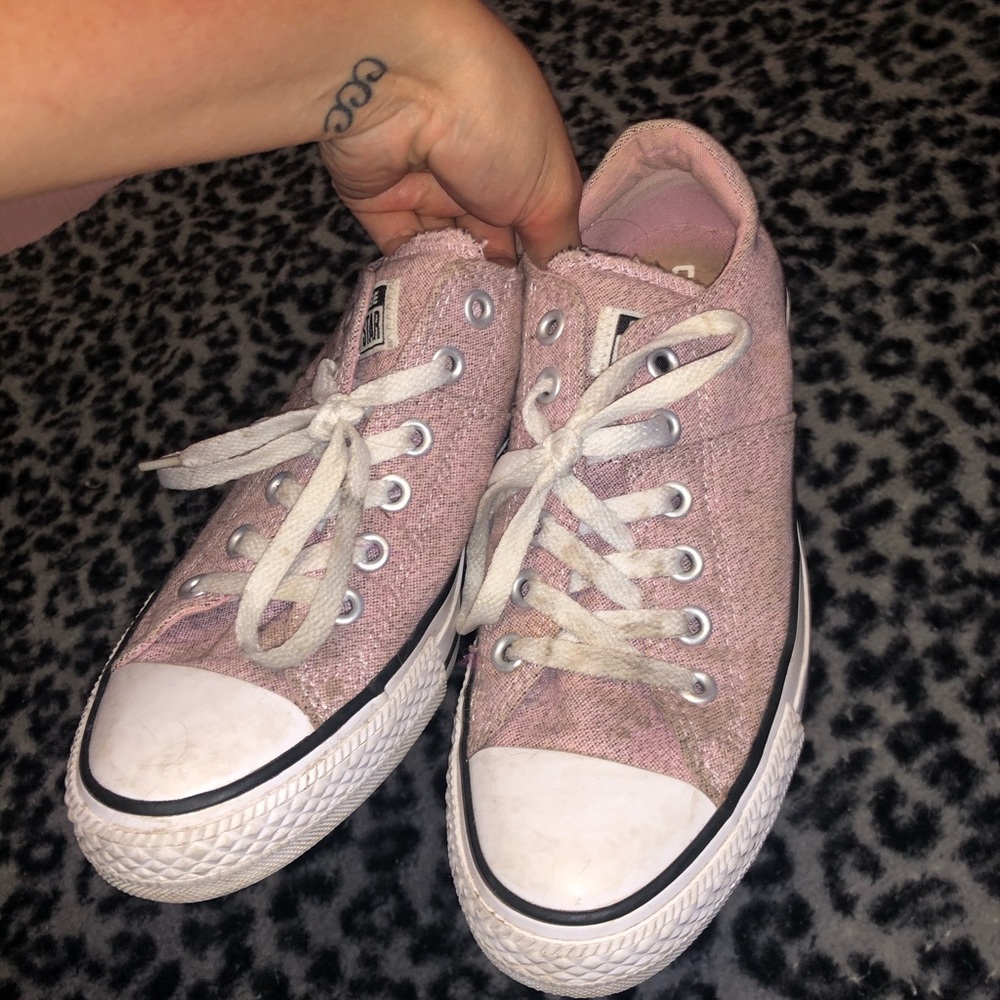 Size 8 converse